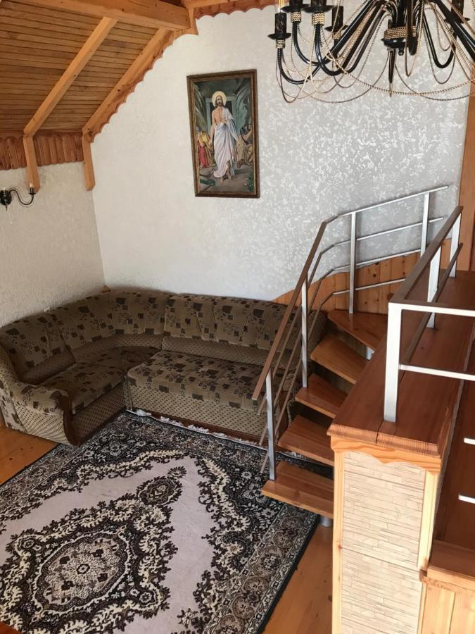 Vacation Home Yabluniv Dış mekan fotoğraf
